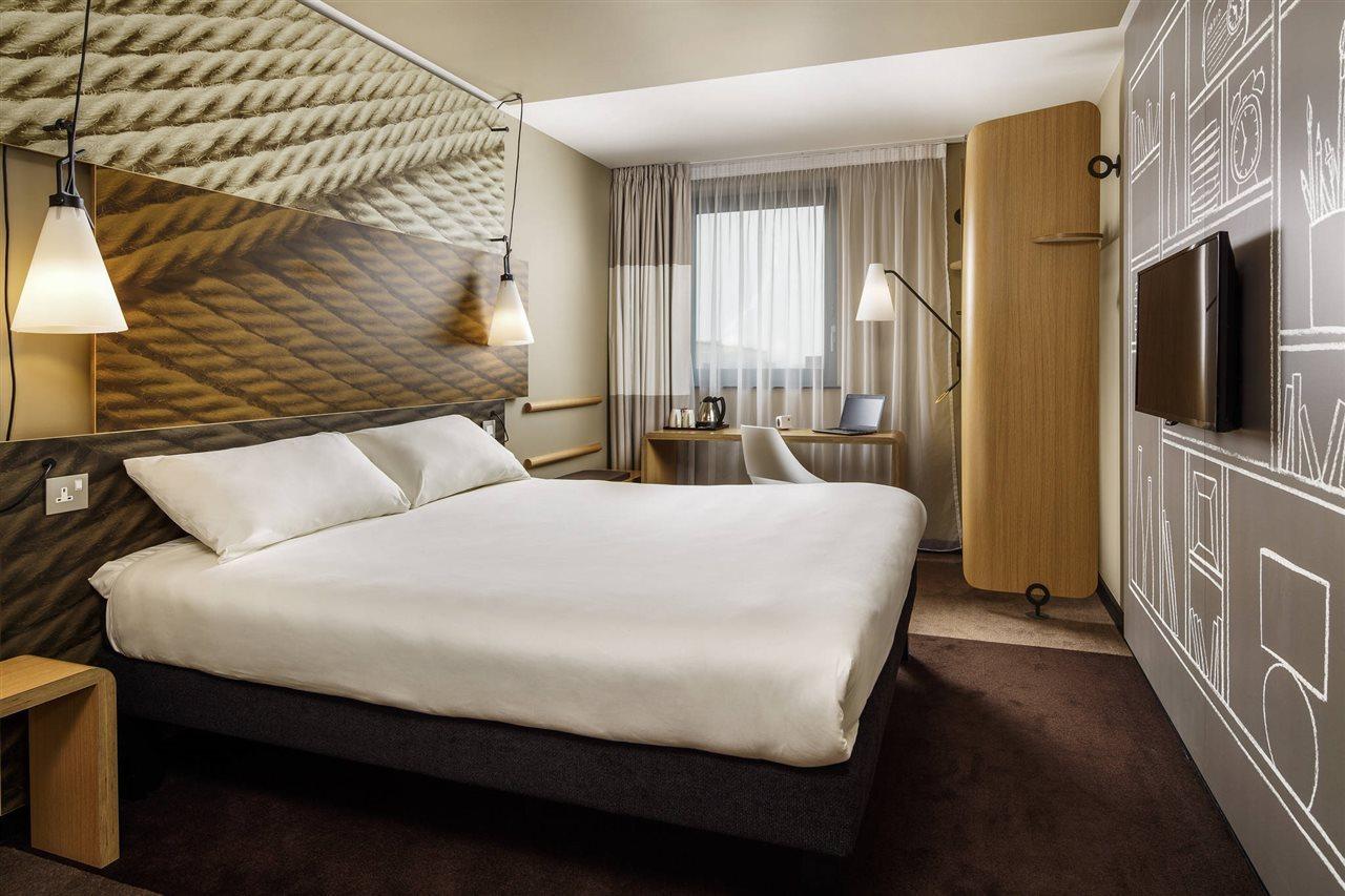 Отель Ibis Centre - Sauchiehall St